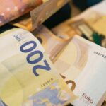 stocks to buy under 200